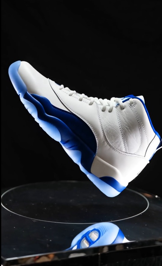 Anúncio estático de um tênis